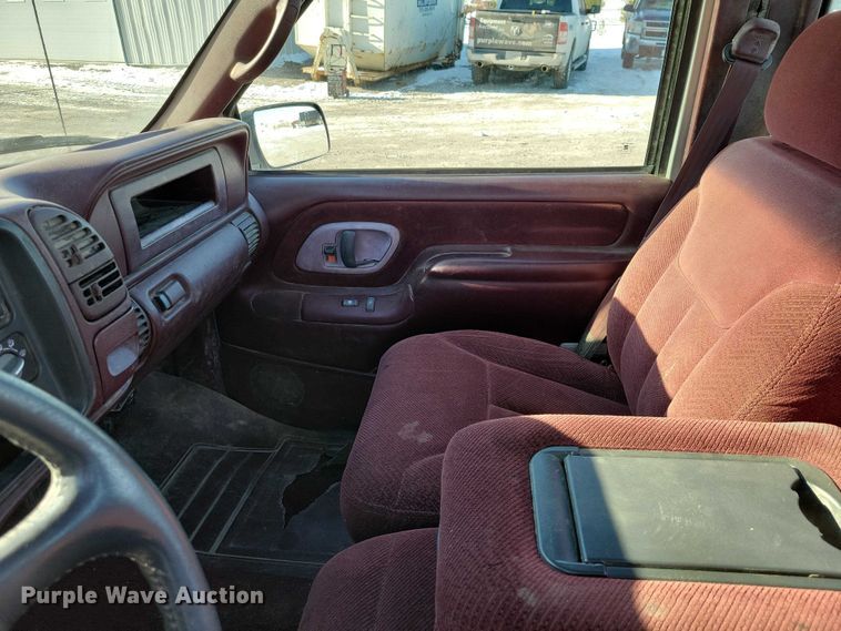 image for item NO9816 1997 Chevrolet C2500 pickup truck