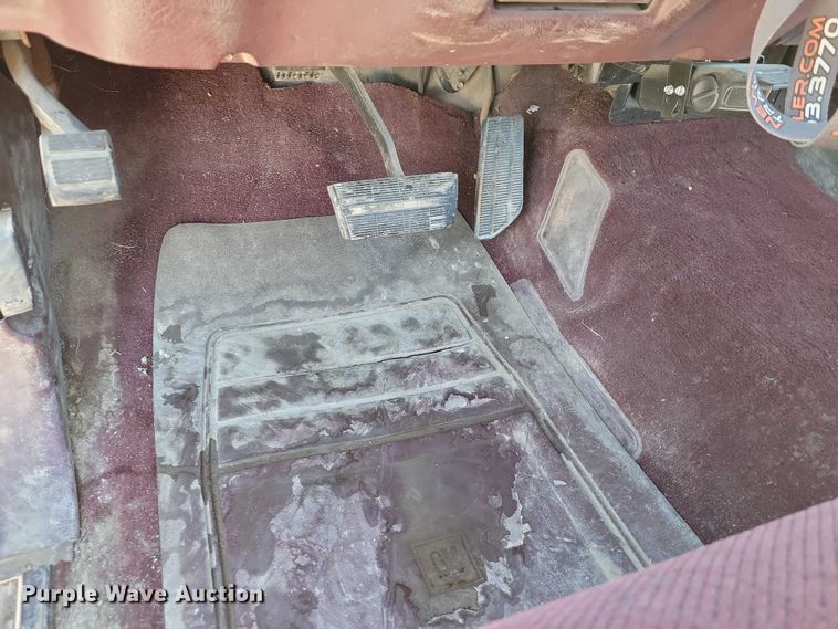 image for item NO9816 1997 Chevrolet C2500 pickup truck