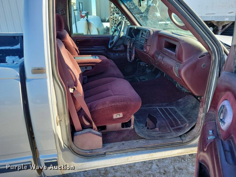 image for item NO9816 1997 Chevrolet C2500 pickup truck