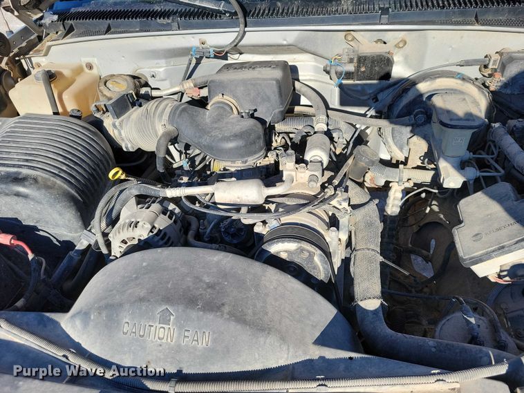 image for item NO9816 1997 Chevrolet C2500 pickup truck