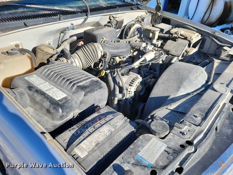 image for item NO9816 1997 Chevrolet C2500 pickup truck