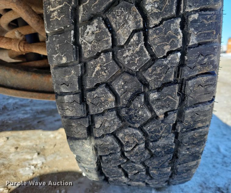 image for item NO9816 1997 Chevrolet C2500 pickup truck