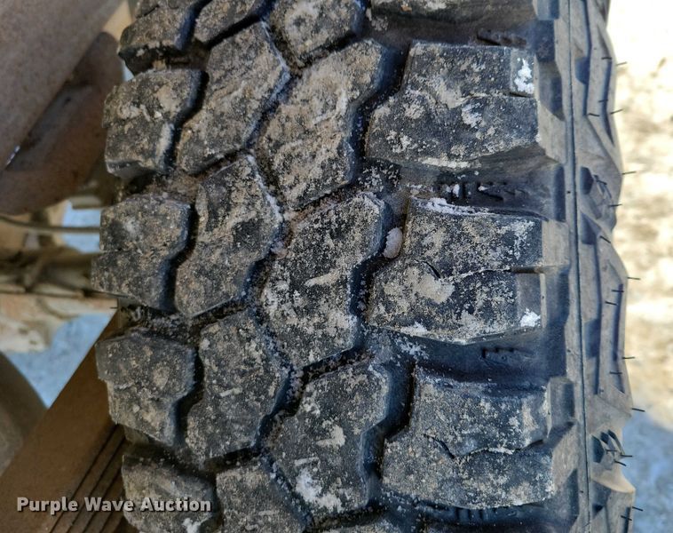 image for item NO9816 1997 Chevrolet C2500 pickup truck