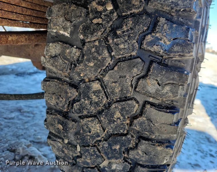 image for item NO9816 1997 Chevrolet C2500 pickup truck