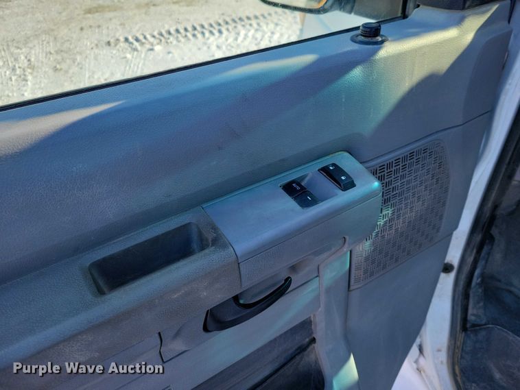 image for item NO9819 2012 Ford E250 van