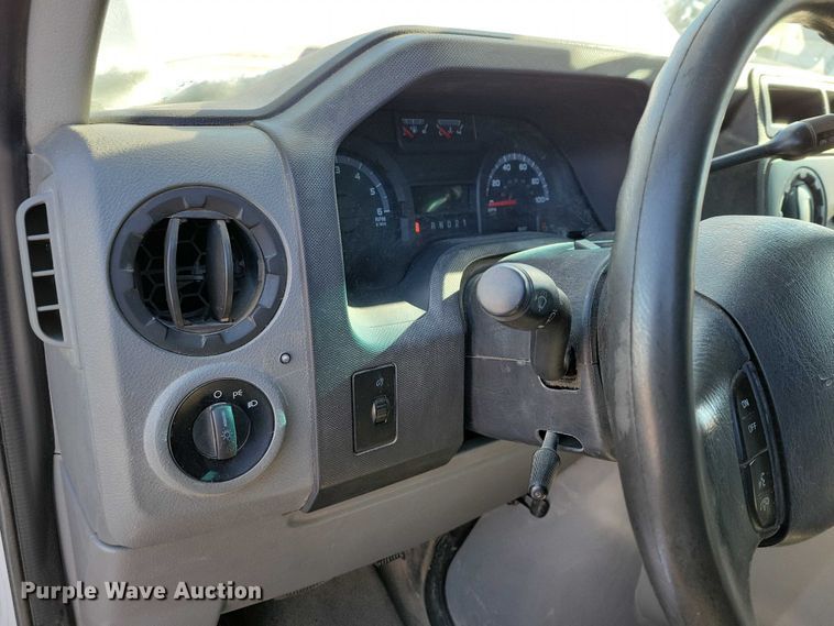 image for item NO9819 2012 Ford E250 van