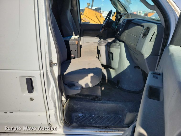 image for item NO9819 2012 Ford E250 van