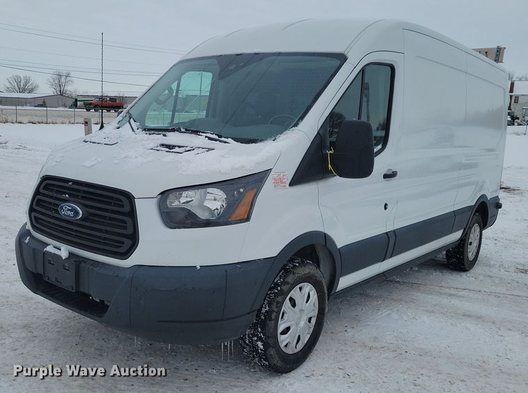 image for item NO9833 2016 Ford Transit 250 van