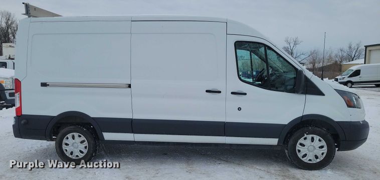 image for item NO9833 2016 Ford Transit 250 van