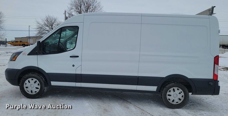 image for item NO9833 2016 Ford Transit 250 van