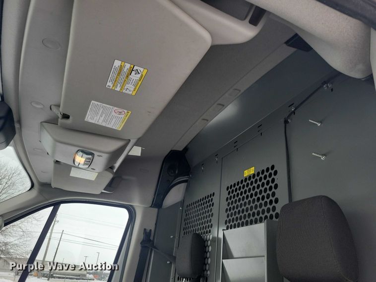 image for item NO9833 2016 Ford Transit 250 van