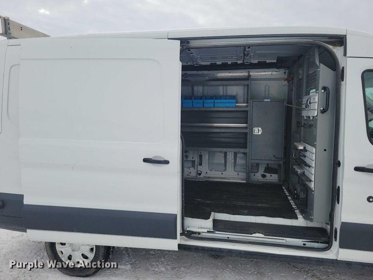 image for item NO9833 2016 Ford Transit 250 van