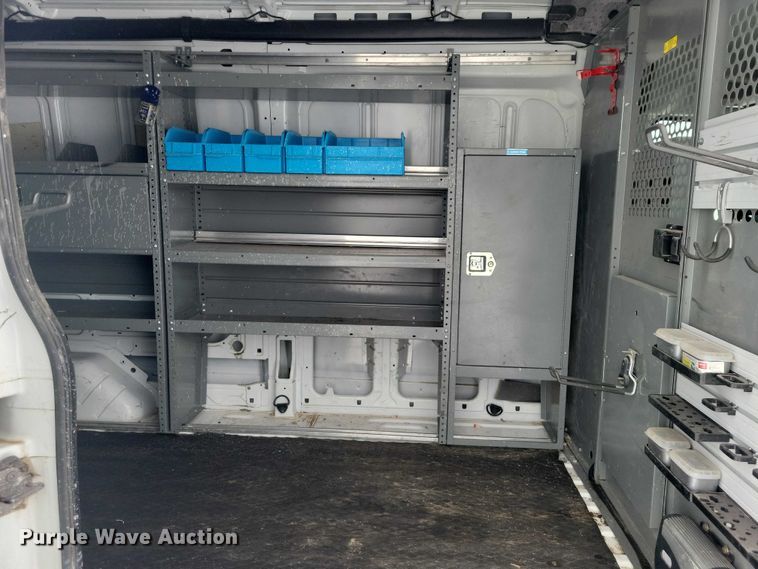 image for item NO9833 2016 Ford Transit 250 van