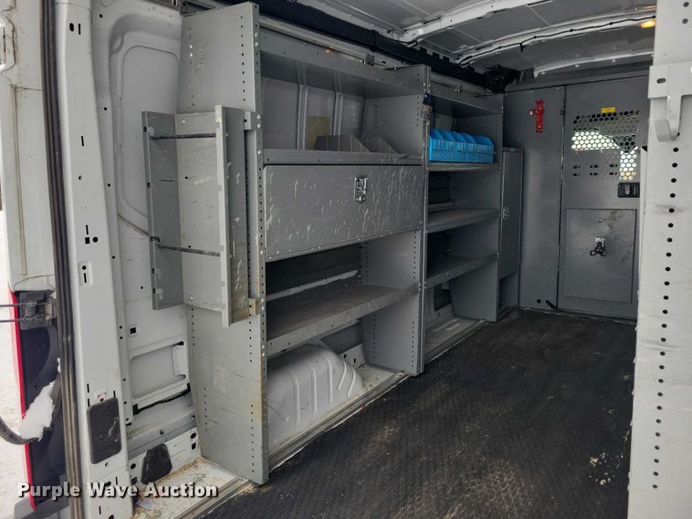 image for item NO9833 2016 Ford Transit 250 van