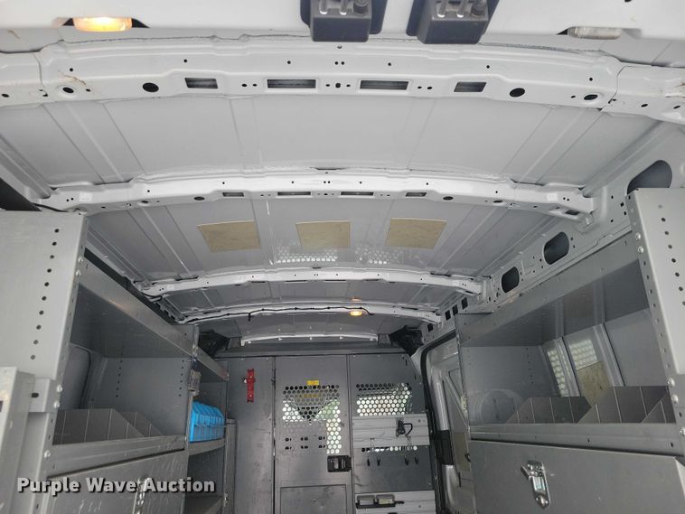 image for item NO9833 2016 Ford Transit 250 van