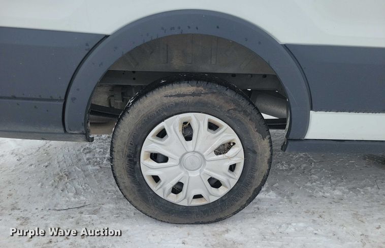 image for item NO9833 2016 Ford Transit 250 van