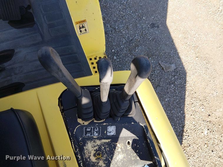 image for item NU9758 1997 Hyster H60XM forklift