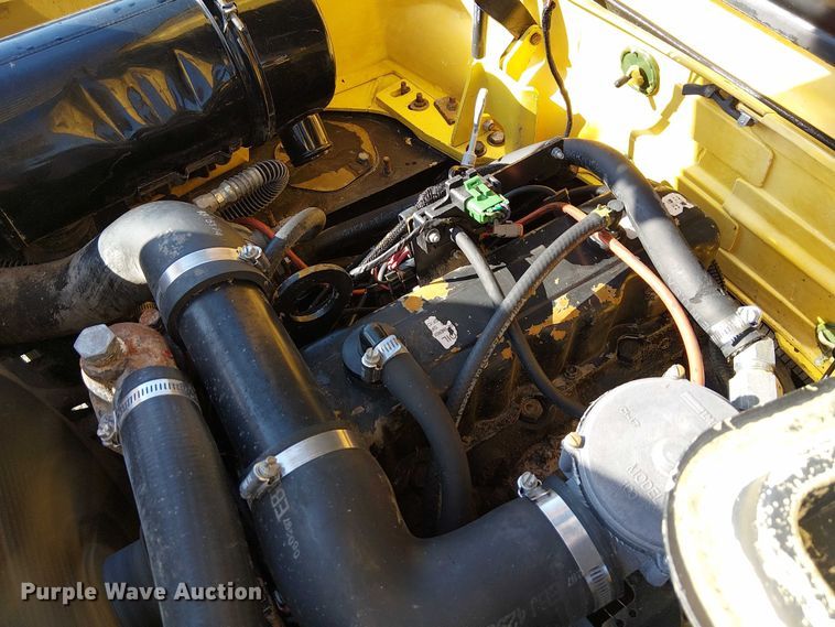 image for item NU9758 1997 Hyster H60XM forklift