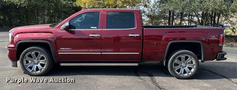image for item OJ9934 2017 GMC Sierra 1500 Denali Crew Cab pickup truck