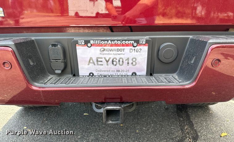 image for item OJ9934 2017 GMC Sierra 1500 Denali Crew Cab pickup truck