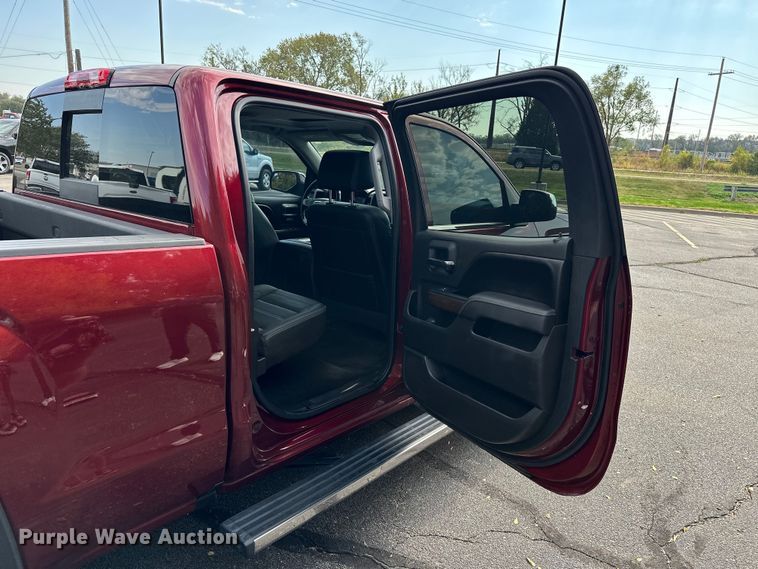 image for item OJ9934 2017 GMC Sierra 1500 Denali Crew Cab pickup truck