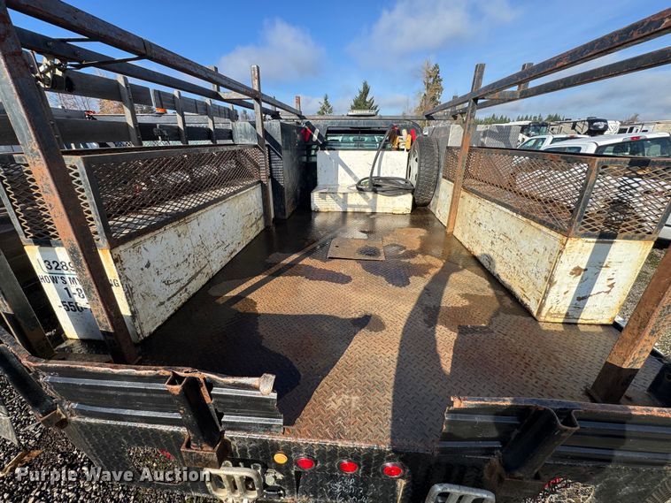 image for item YA1003 2015 Ford F550 Crew Cab flatbed truck