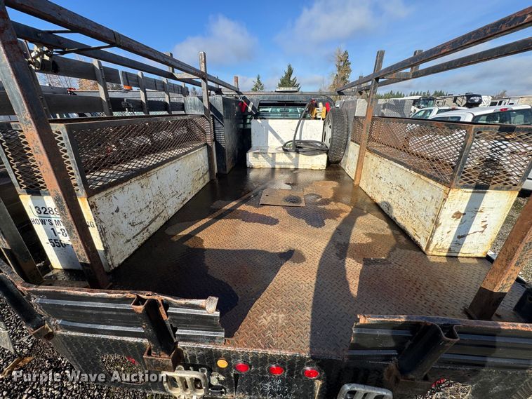 image for item YA1003 2015 Ford F550 Crew Cab flatbed truck