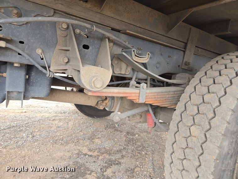 image for item YA1003 2015 Ford F550 Crew Cab flatbed truck