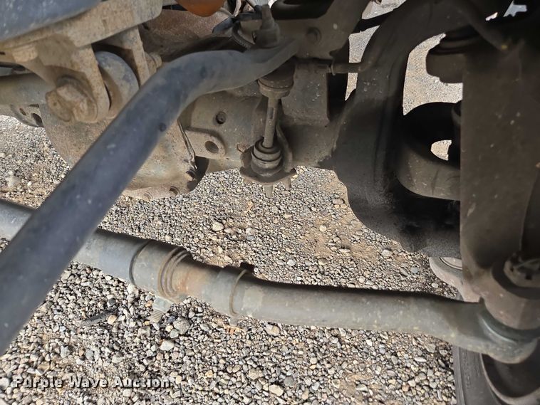 image for item YA1003 2015 Ford F550 Crew Cab flatbed truck