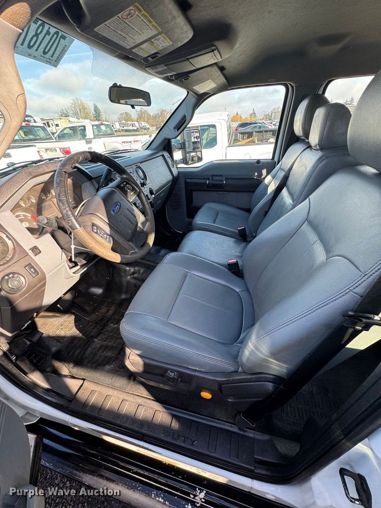 image for item YA1003 2015 Ford F550 Crew Cab flatbed truck