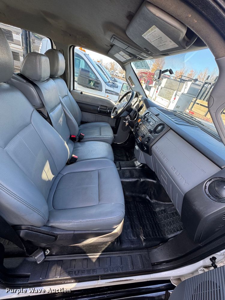 image for item YA1003 2015 Ford F550 Crew Cab flatbed truck