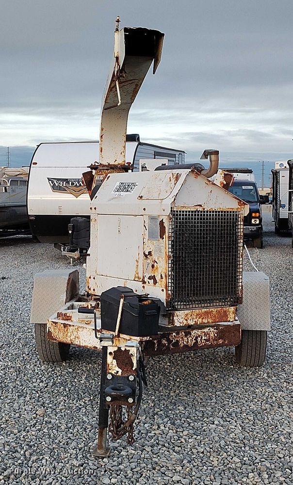 image for item YA1586 2007 Altec DC1217 wood chipper