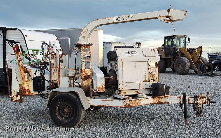 image for item YA1586 2007 Altec DC1217 wood chipper