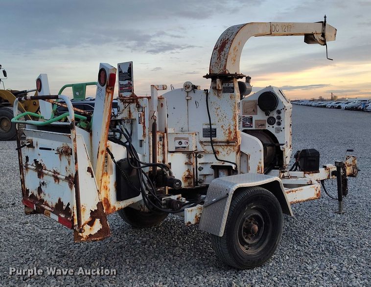 image for item YA1586 2007 Altec DC1217 wood chipper