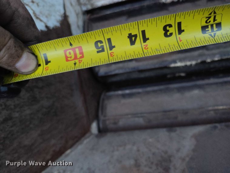 image for item YA1586 2007 Altec DC1217 wood chipper