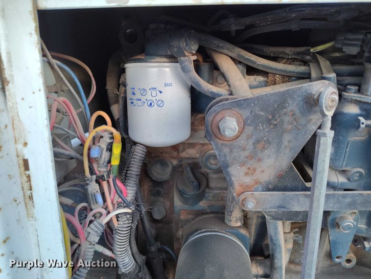 image for item YA1586 2007 Altec DC1217 wood chipper