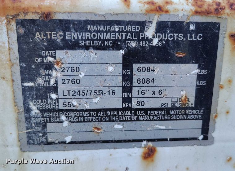 image for item YA1586 2007 Altec DC1217 wood chipper