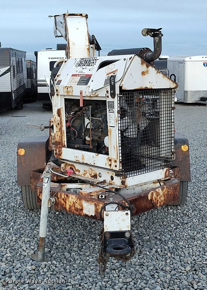 image for item YA1587 2013 Altec DC912A wood chipper