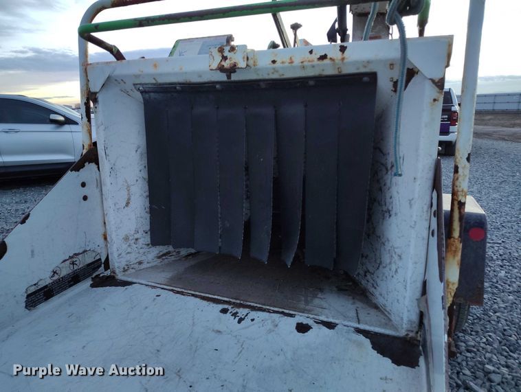 image for item YA1587 2013 Altec DC912A wood chipper