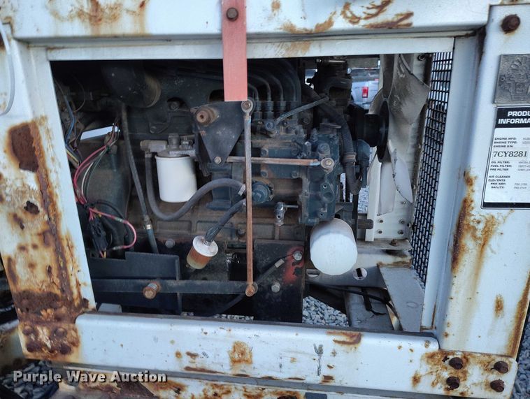 image for item YA1587 2013 Altec DC912A wood chipper