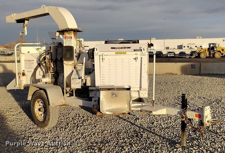 image for item YA1589 2019 Bandit 200UC wood chipper