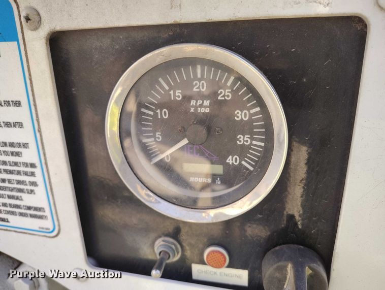 image for item YA1589 2019 Bandit 200UC wood chipper