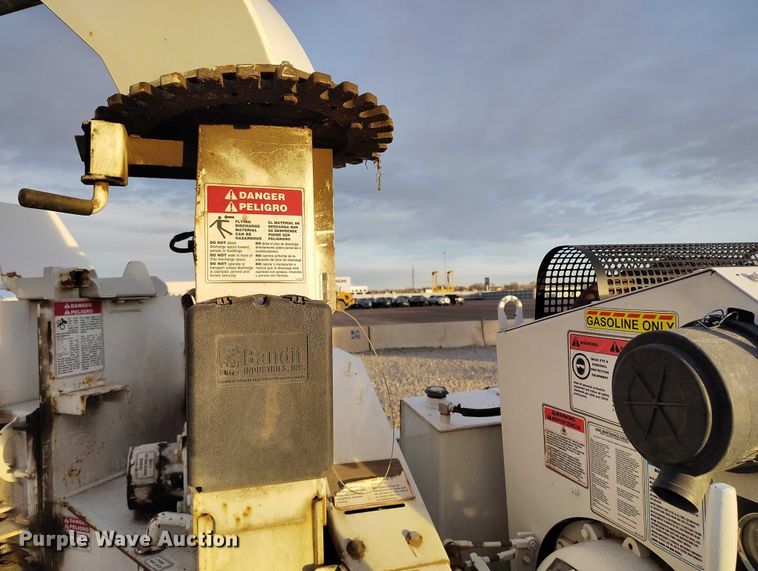 image for item YA1589 2019 Bandit 200UC wood chipper