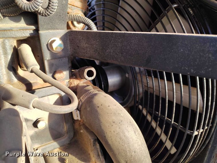 image for item YA1589 2019 Bandit 200UC wood chipper