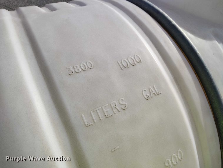 image for item YA1591 2004 Ford  F650 SuperCab flatbed truck