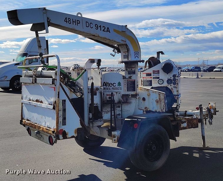 image for item YA1592 2013 Altec DC912A wood chipper
