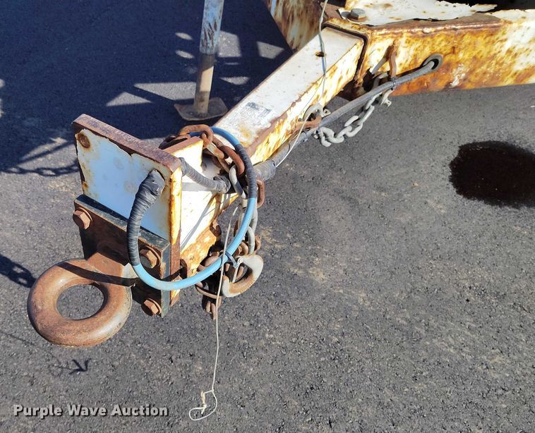 image for item YA1592 2013 Altec DC912A wood chipper