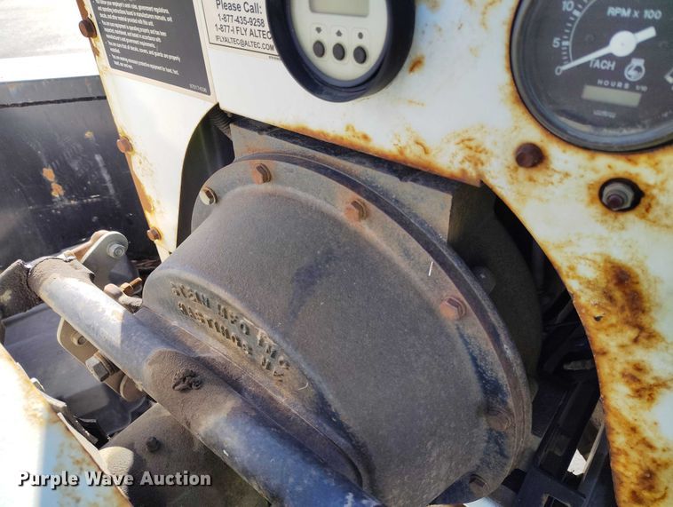 image for item YA1592 2013 Altec DC912A wood chipper