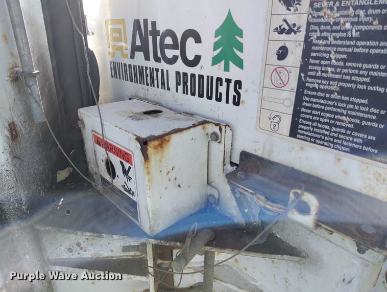 image for item YA1592 2013 Altec DC912A wood chipper