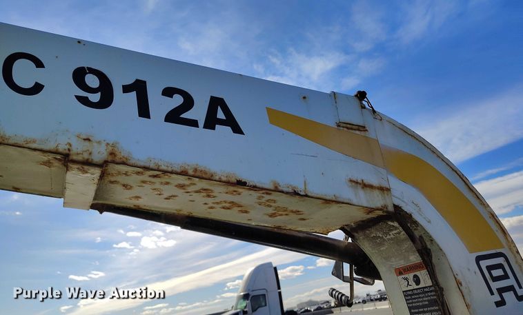 image for item YA1592 2013 Altec DC912A wood chipper